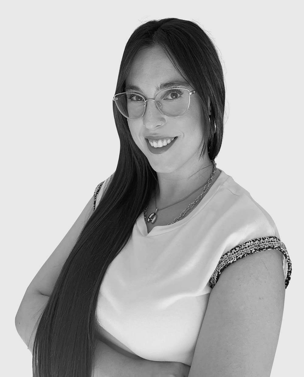 Andrea Gracia, Social Media